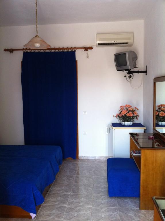 Hotel Porto Milos Adamantas  Pokój zdjęcie